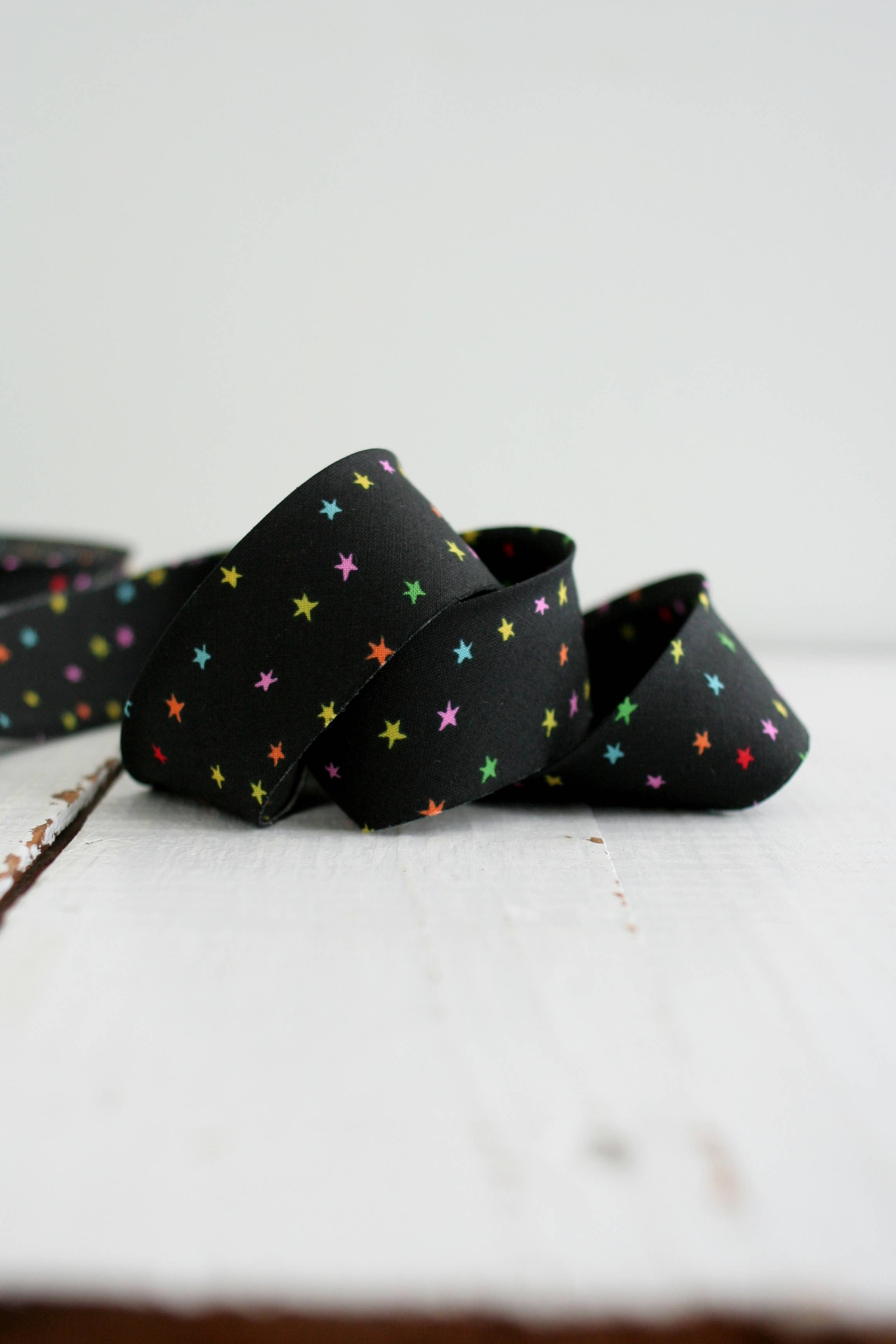 2.5" Bias Quilt Binding // Starry Vivid Rainbow // Bessie Pearl