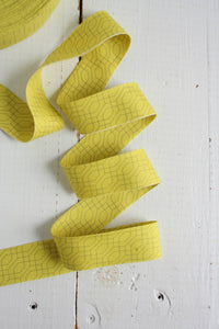 2.5" Bias Quilt Binding // Citron Lattice // Bessie Pearl