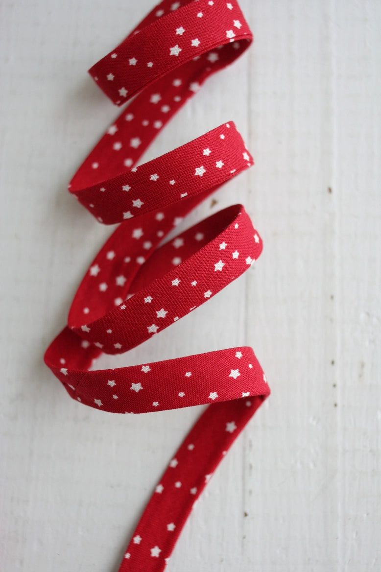 1/2" Double Fold Bias Binding // Red Stars // Bessie Pearl
