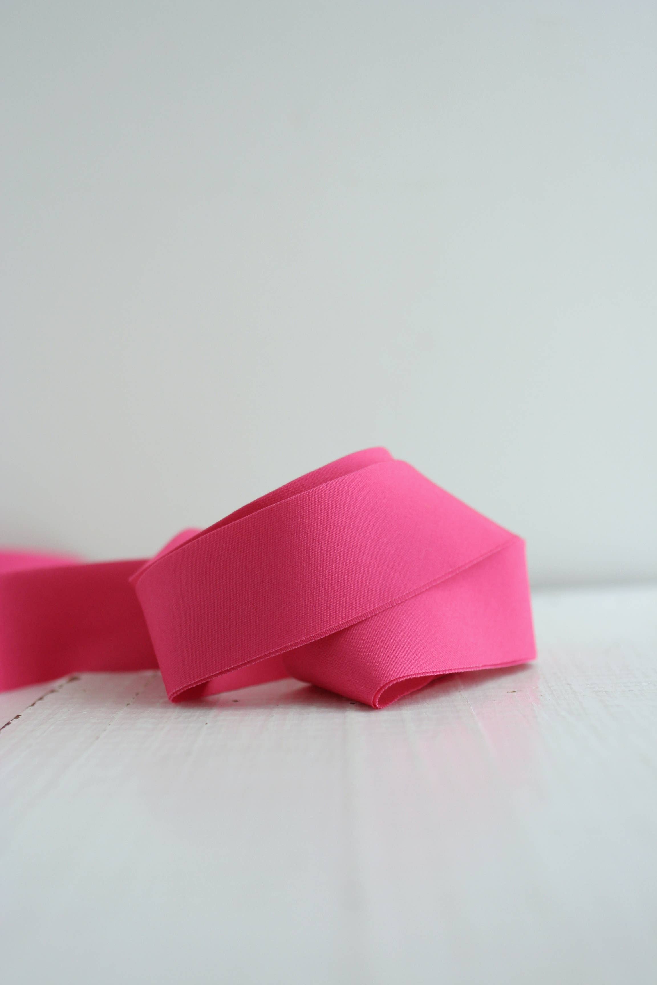 2.5" Bias Quilt Binding // Cherry Lipstick Solid // Bessie Pearl