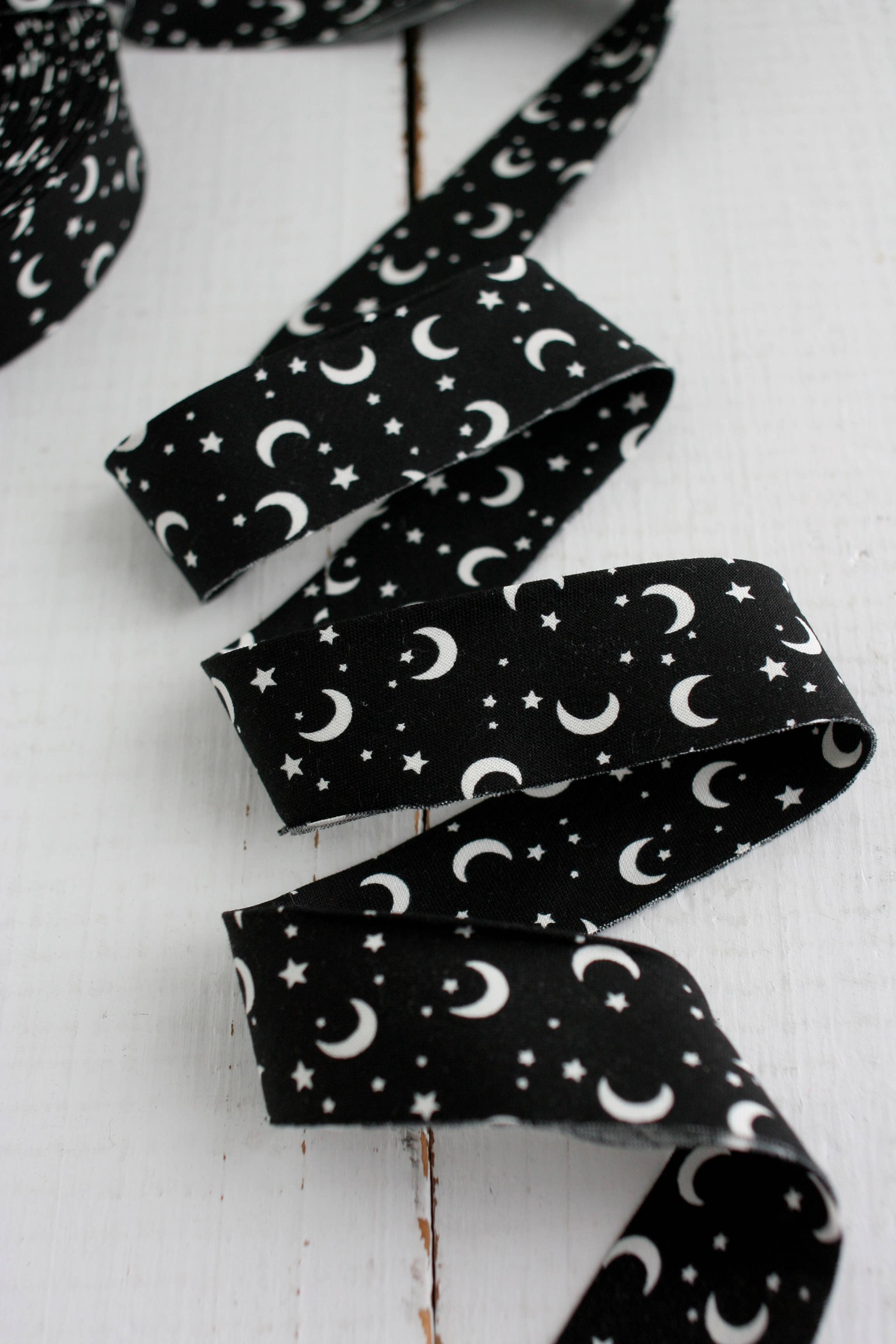 2.5" Bias Quilt Binding // Moon & Stars GLOW IN THE DARK // Bessie Pearl