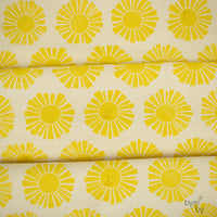 By the Seaside II // Sunshine - Yellow Unbleached // Loes van Oosten