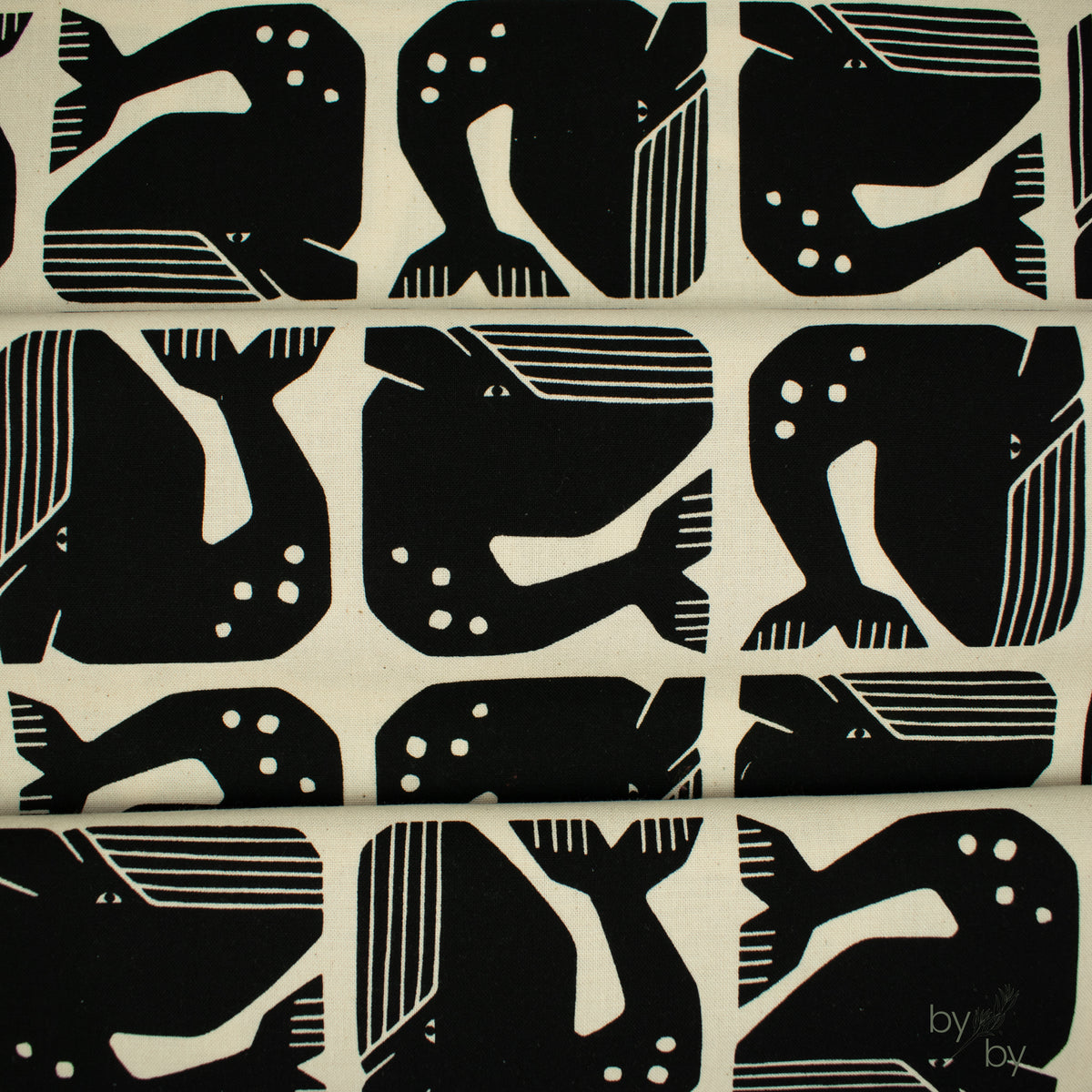 By the Seaside II // Grumpy Whale - Black Unbleached // Loes van Oosten