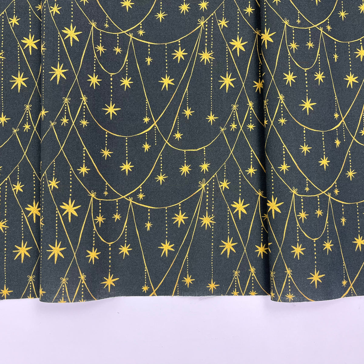 Holly Jolly // Star Garland // Faye Guanipa