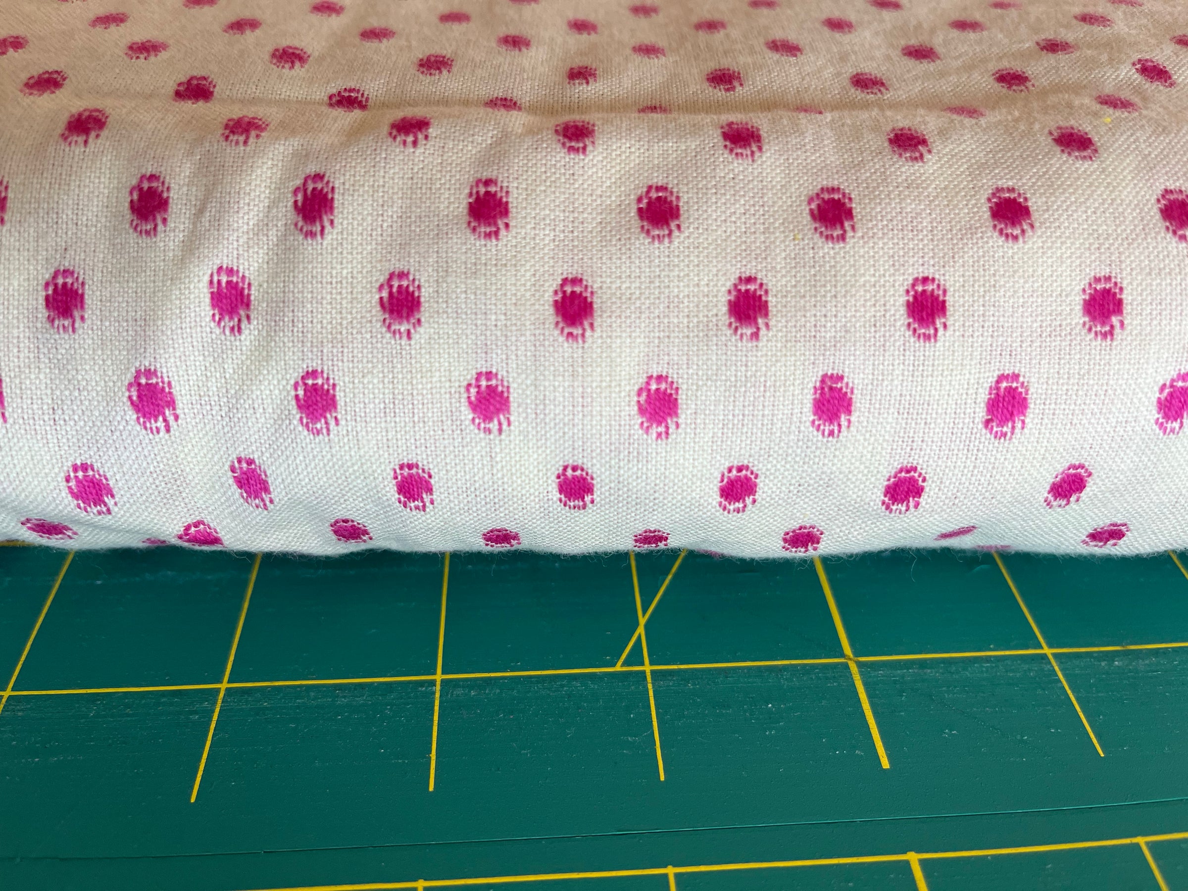 3.75 YARDS Garden Variety Wovens // Droplets - Rouge // Anna Maria Textiles