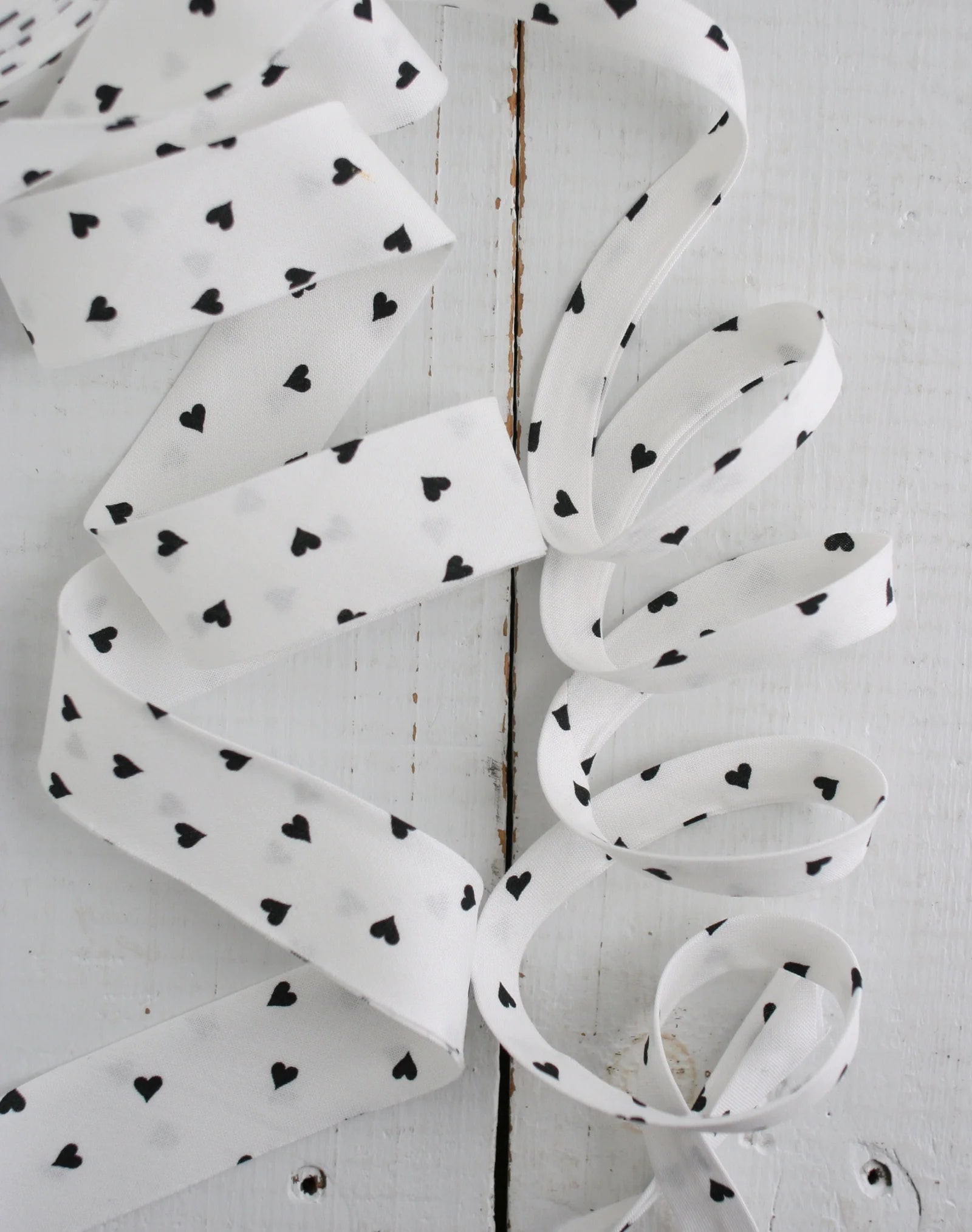 1/2" Double Fold Bias Binding // Black Hearts // Bessie Pearl