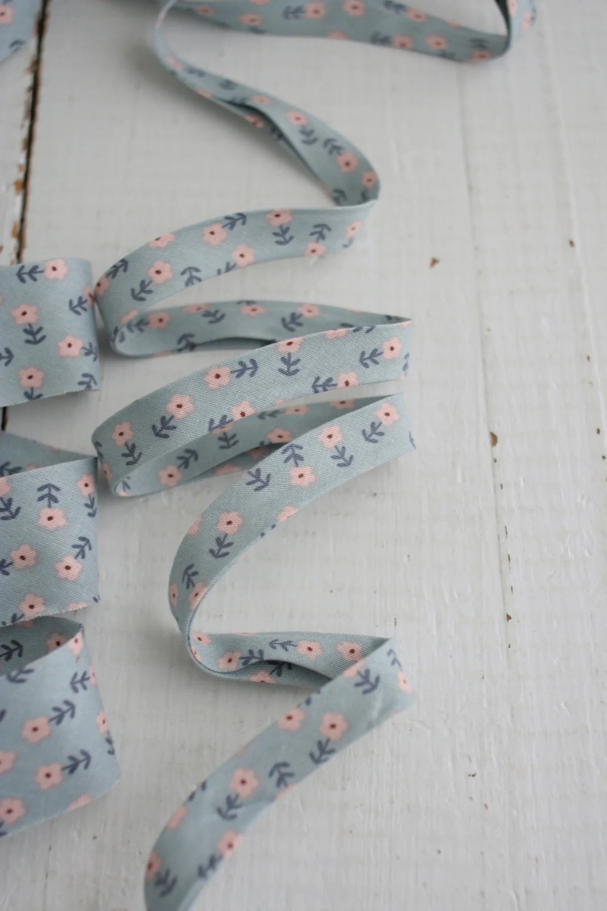 1/2" Double Fold Bias Binding // Cottage Light Blue Floral // Bessie Pearl