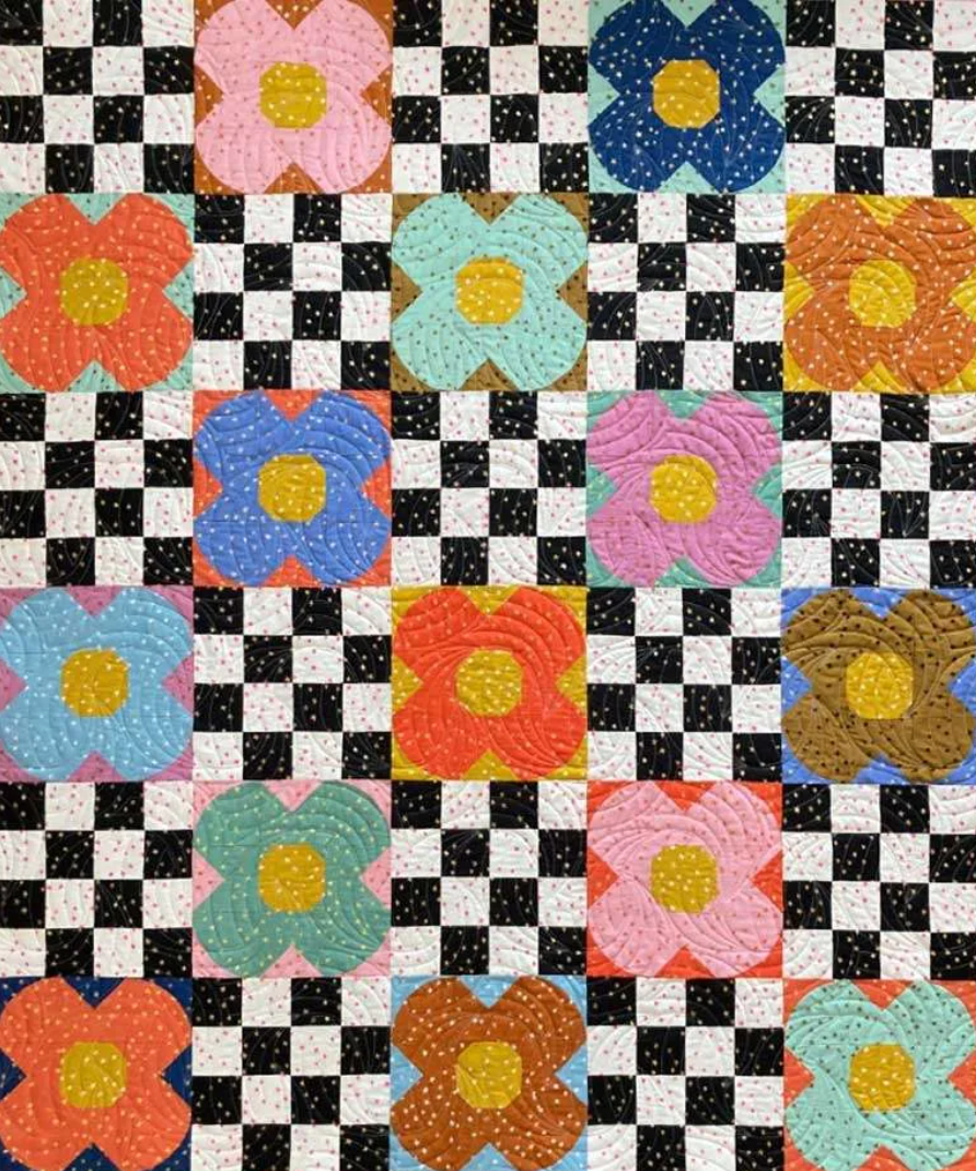 Poppin' Posies Pattern // The Retro Quilter