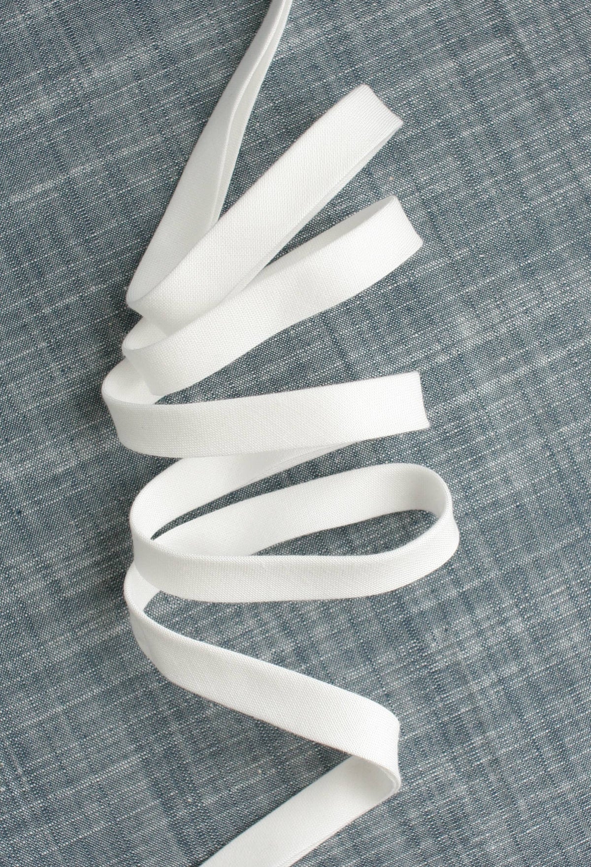 1/2" Double Fold Bias Binding // White Solid