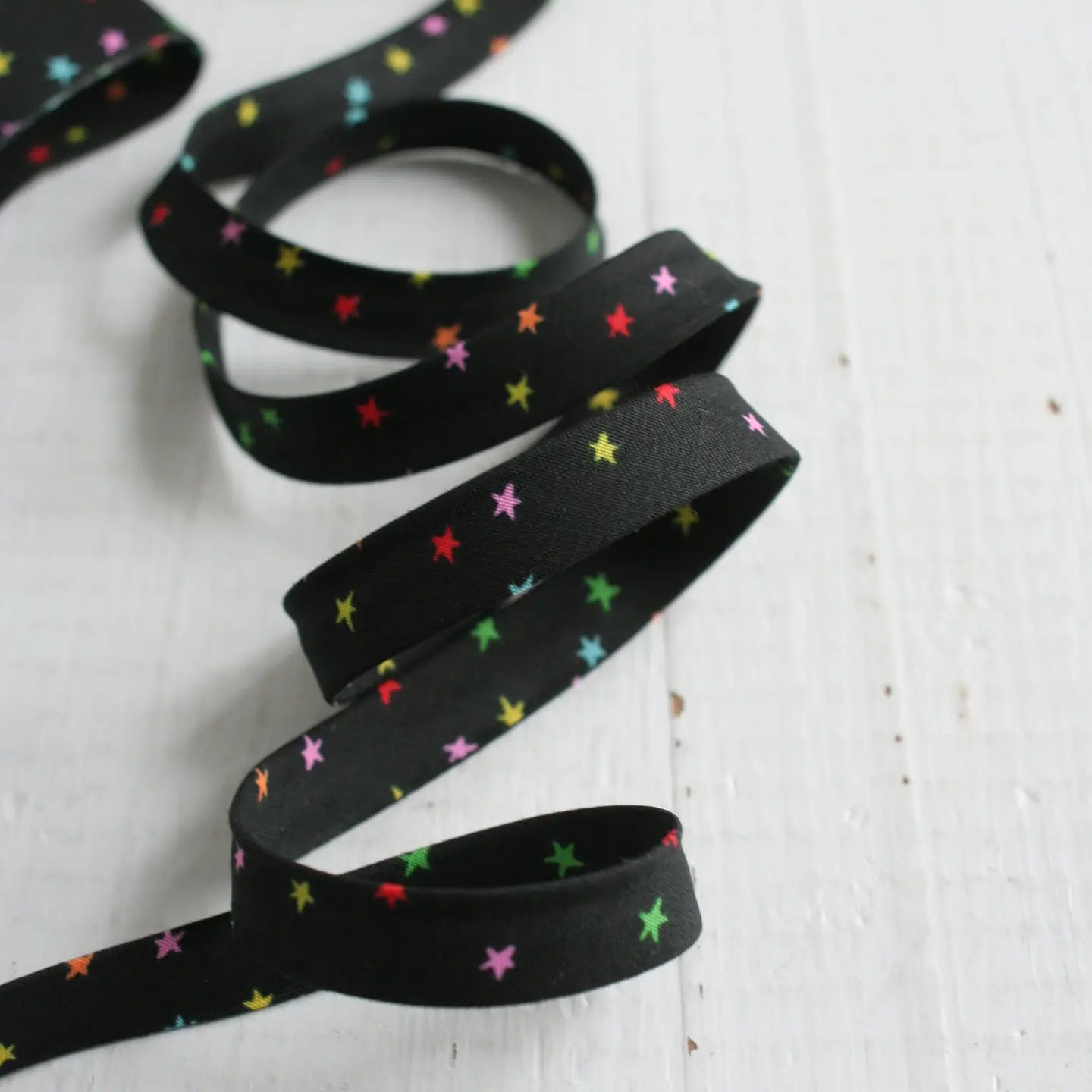 1/2" Double Fold Bias Binding // Starry Mini Vivid Rainbow // Bessie Pearl