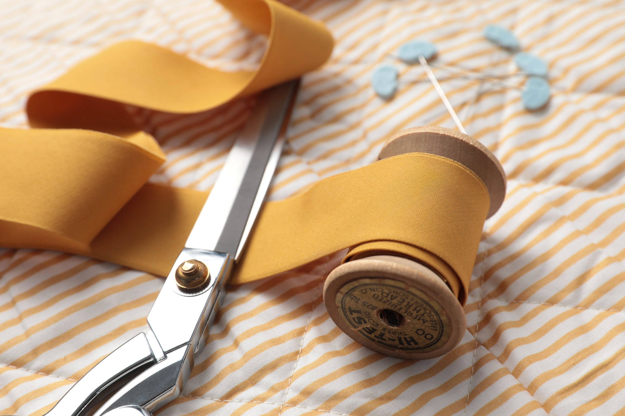 2.5" Bias Quilt Binding // Honey Solid // Bessie Pearl