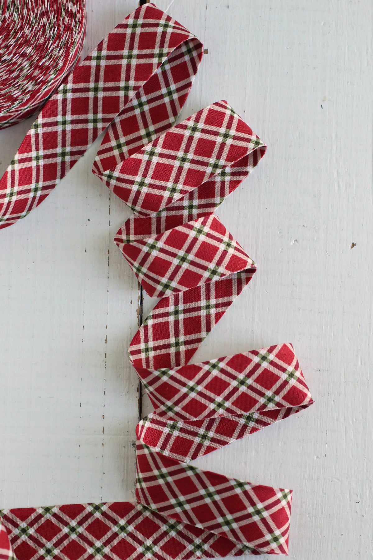 2.5" Bias Quilt Binding // Red & Green Plaid