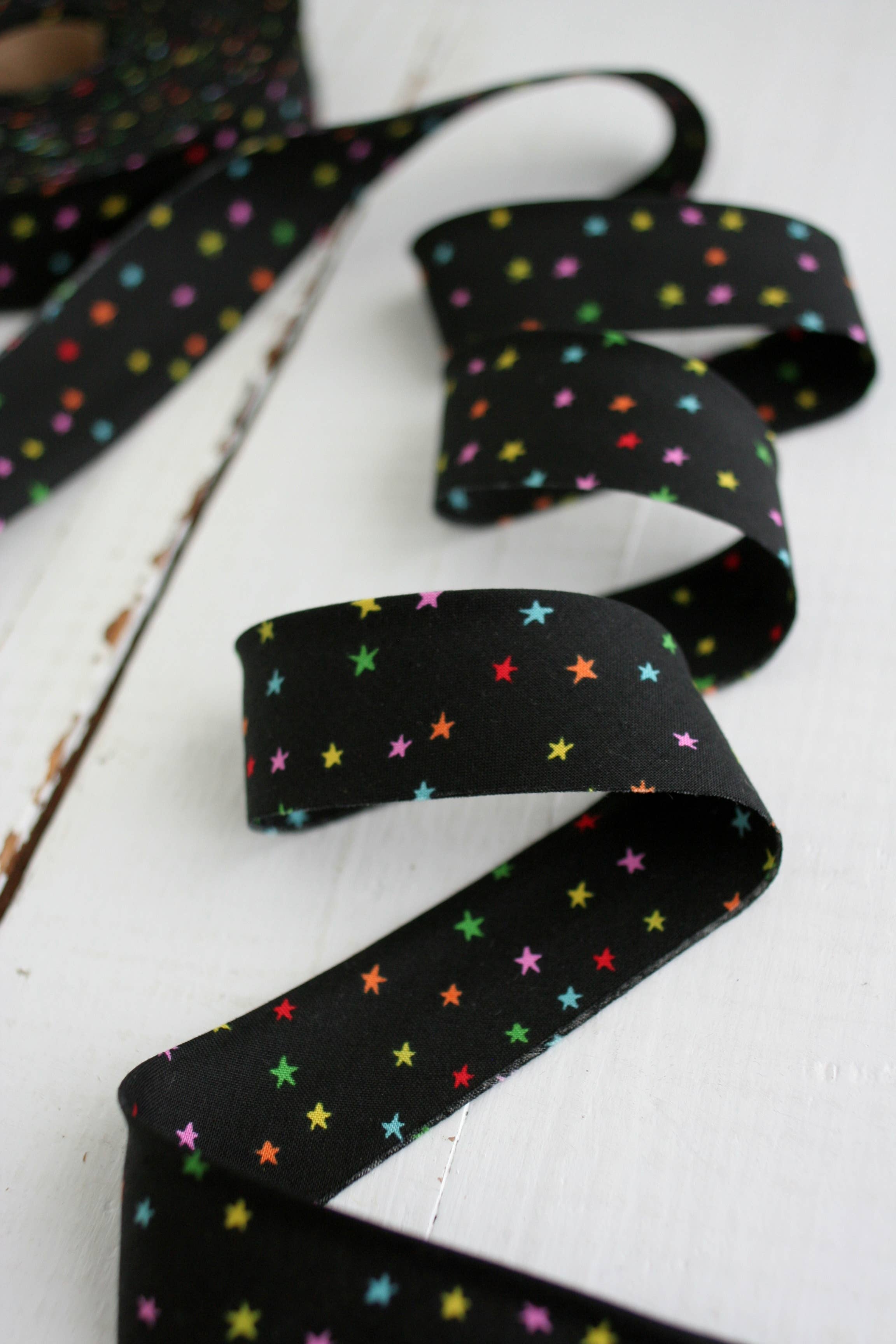 2.5" Bias Quilt Binding // Starry Vivid Rainbow // Bessie Pearl